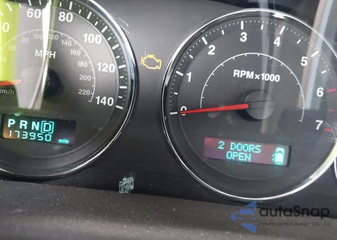 2007 Jeep Commander Limited from USA, damaged, VIN 1J8HG58P77C635747